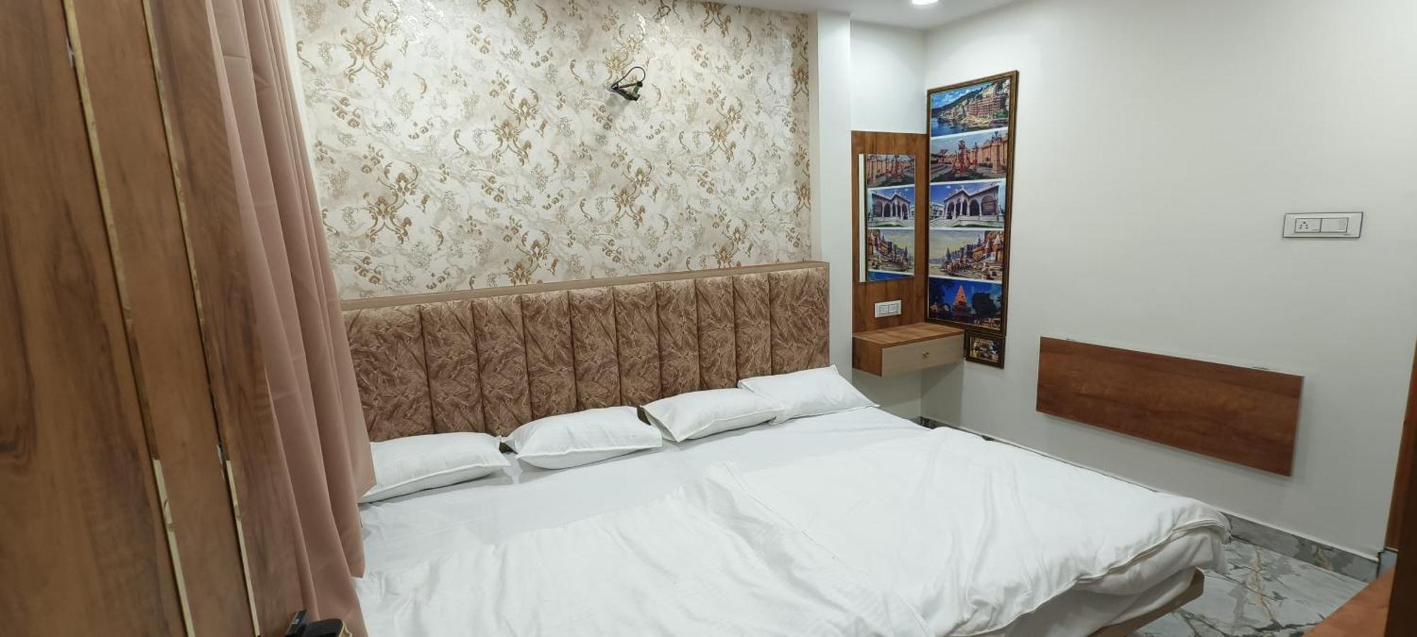 Hotel Malay Inn Ujjain Esterno foto