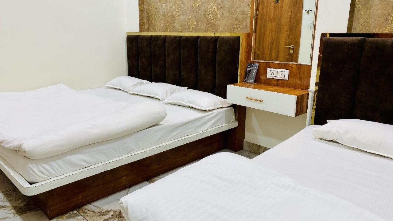 Hotel Malay Inn Ujjain Esterno foto