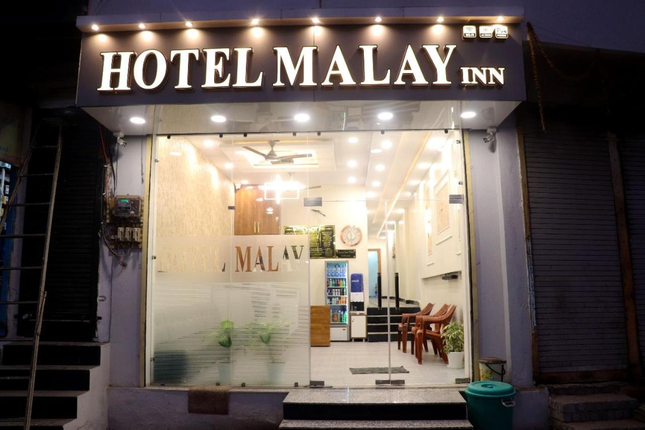 Hotel Malay Inn Ujjain Esterno foto