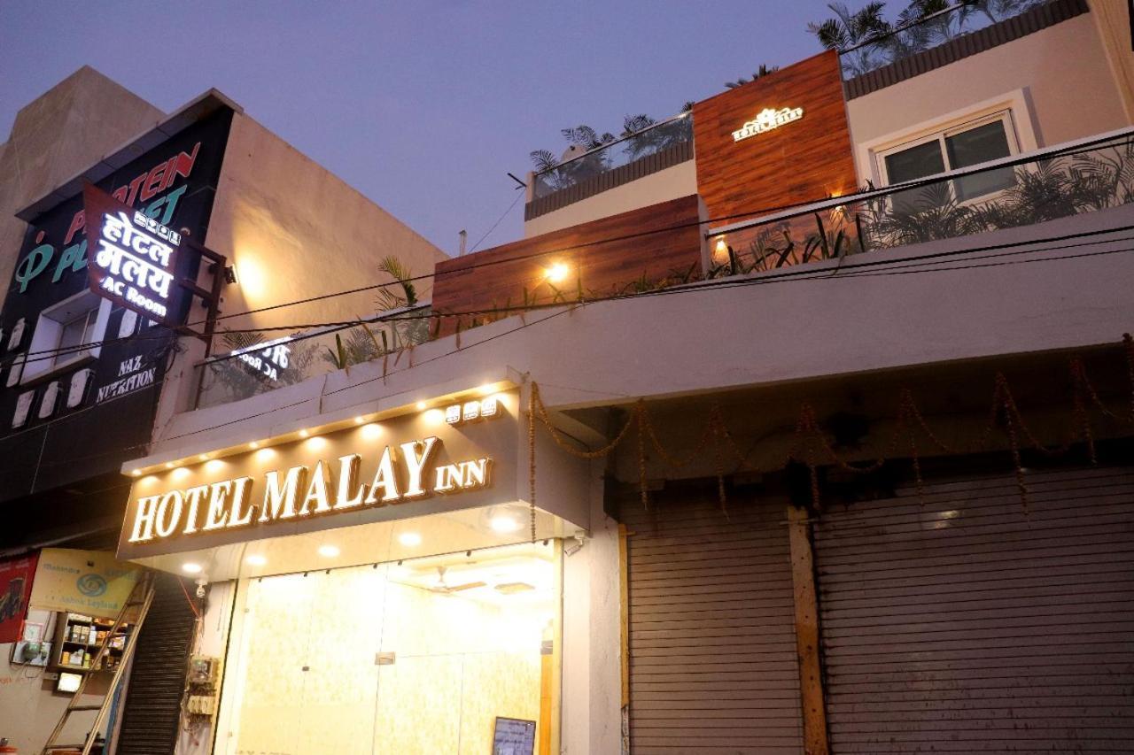 Hotel Malay Inn Ujjain Esterno foto